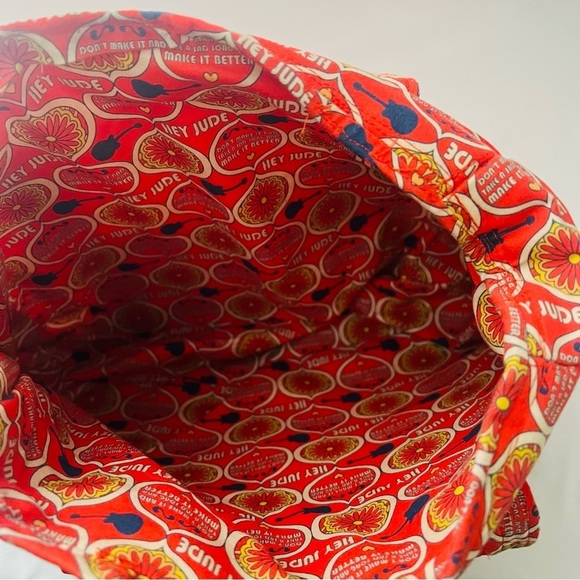 Hey Jude Women’s Red Multicolored Geometric Tote Shoulder Bag All Over Patterned - Picture 8 of 9